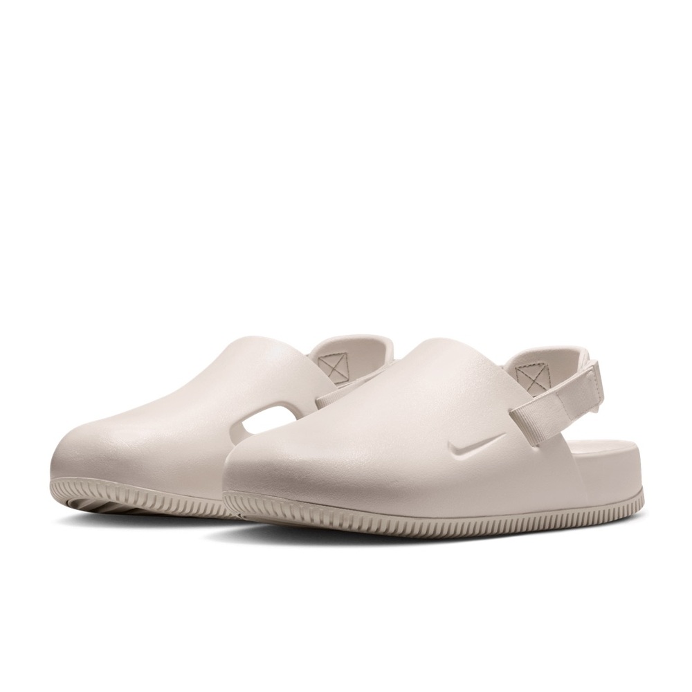 Nike Cream Mules & Clogs